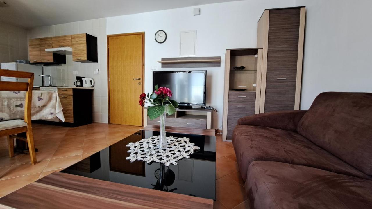 Cozy Apartments Baska Exterior foto