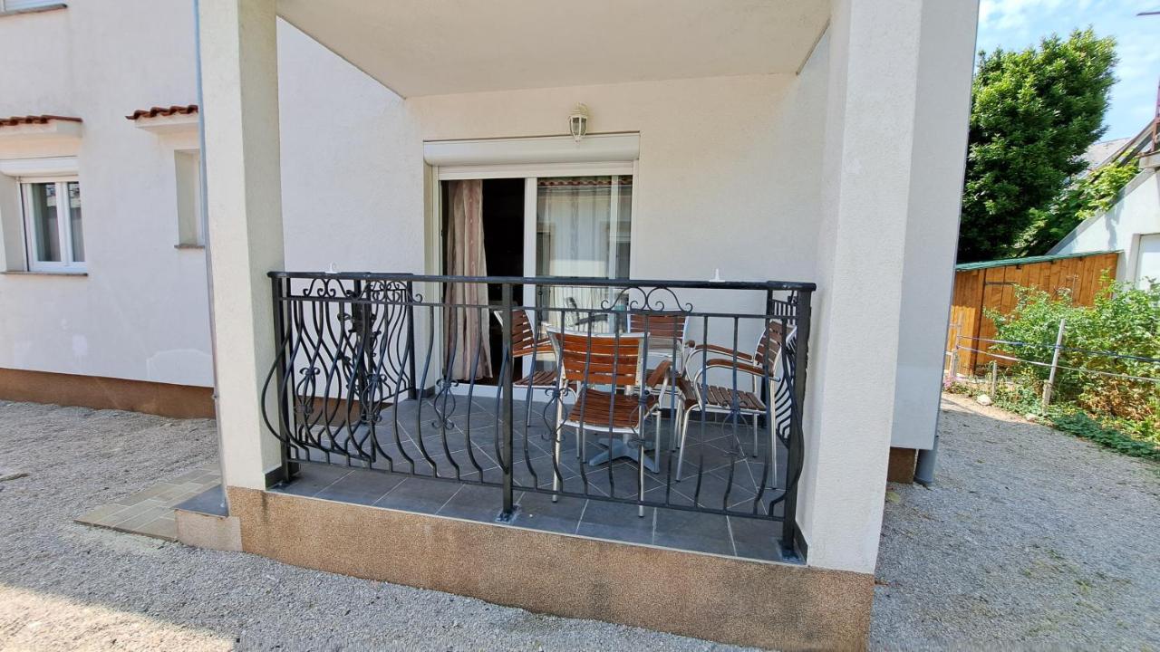 Cozy Apartments Baska Exterior foto