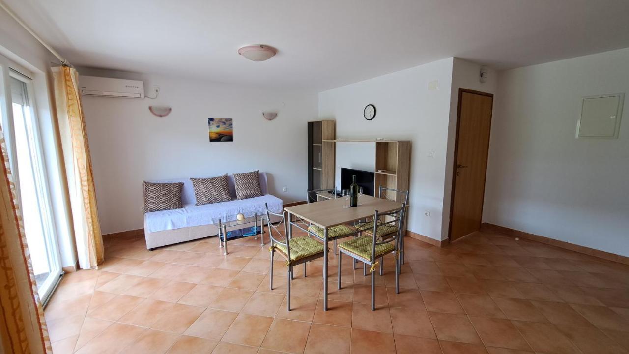 Cozy Apartments Baska Exterior foto